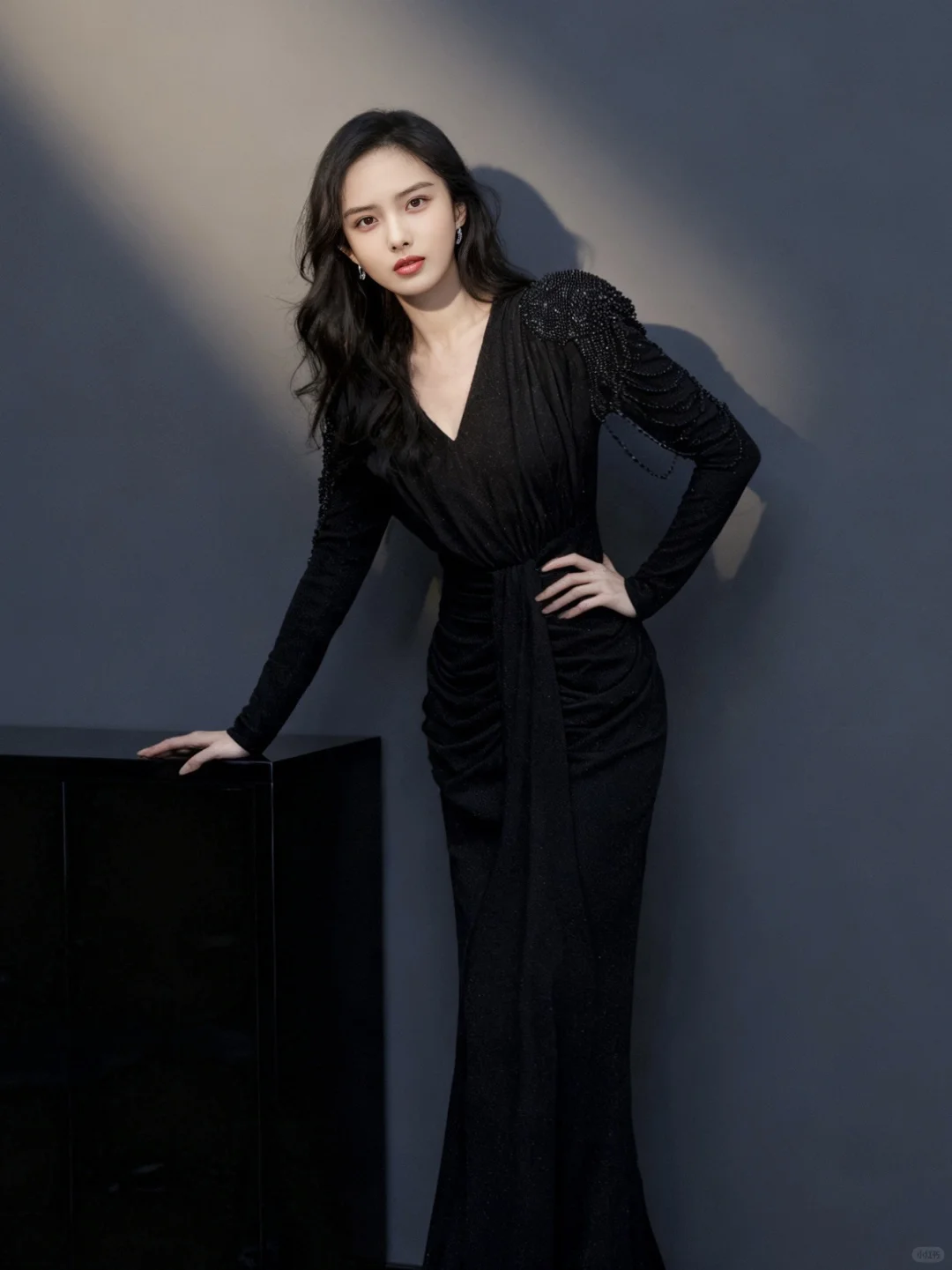 一件高级感爆棚的礼服?