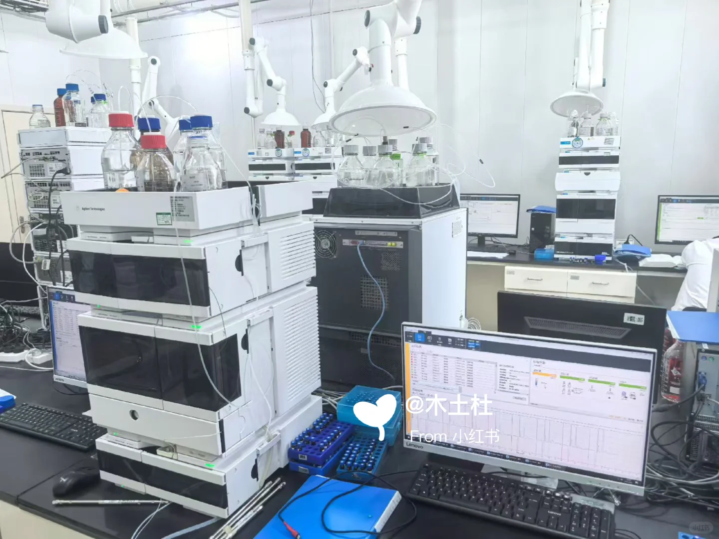 实验室没窗，真是憋人呀，想透透气