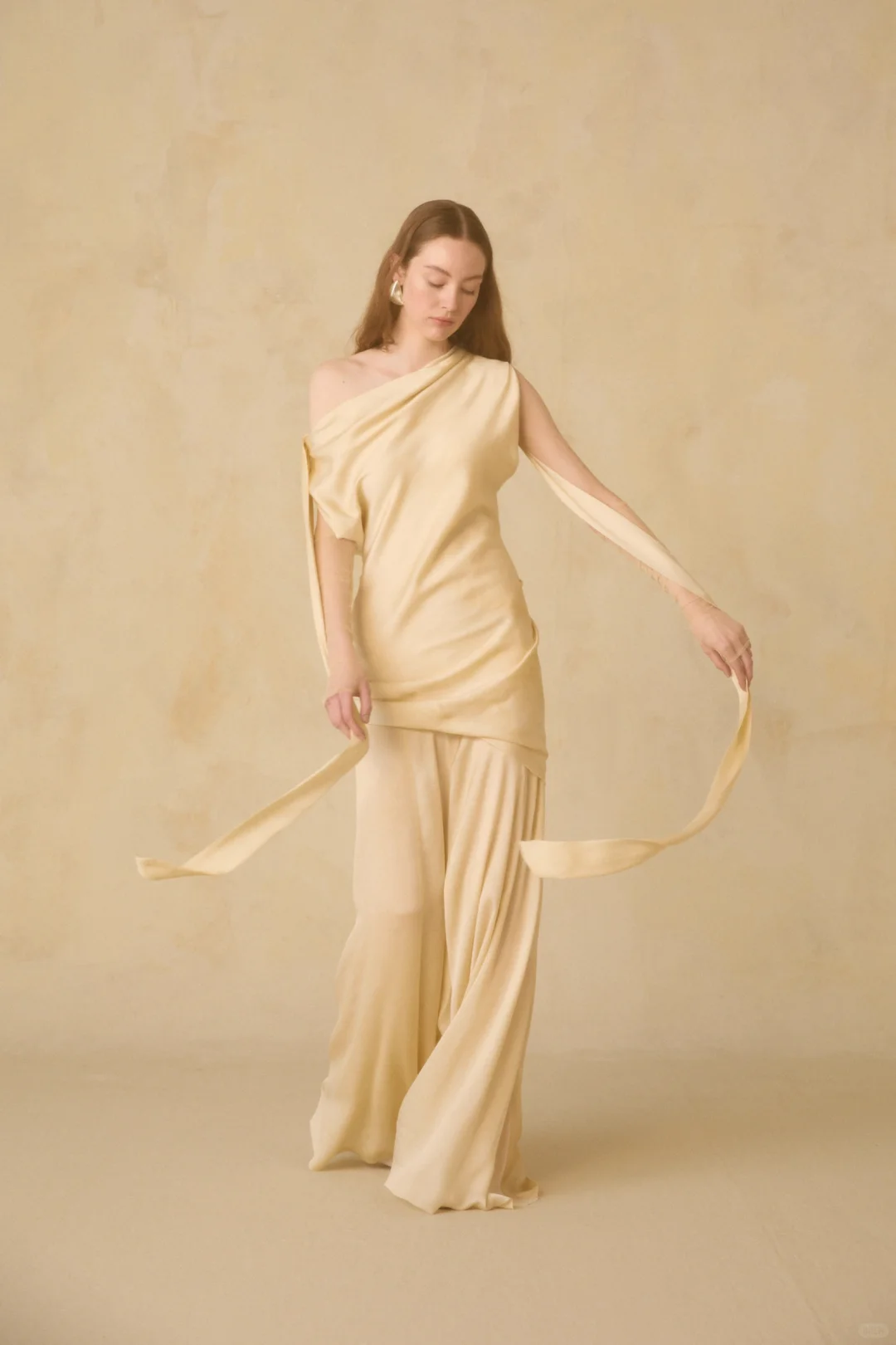 Cortana Bridal｜柔光与流动