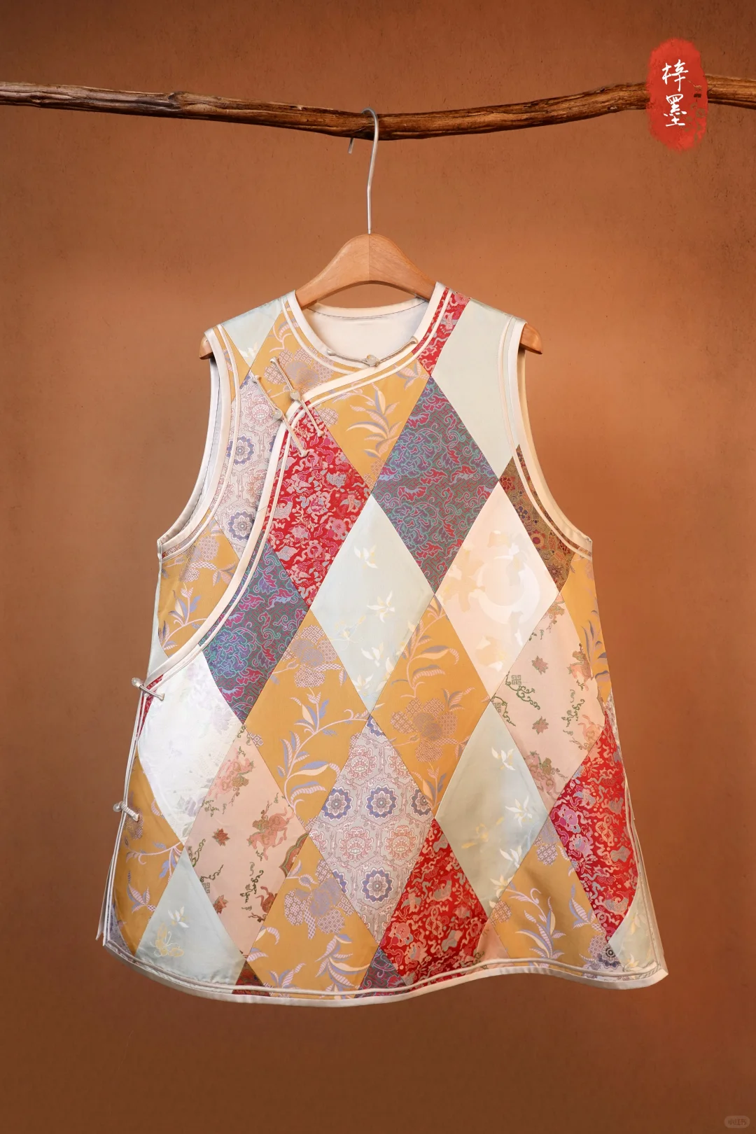 ✨宋锦百纳服马甲，将东方美学穿在身上！