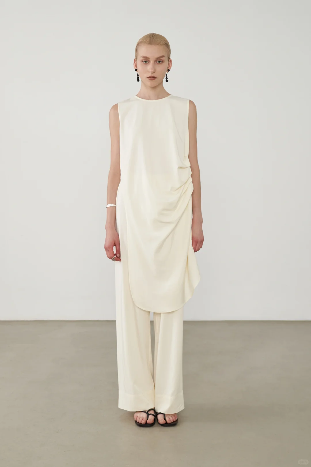 不对称法风设计 邂逅优雅夏日