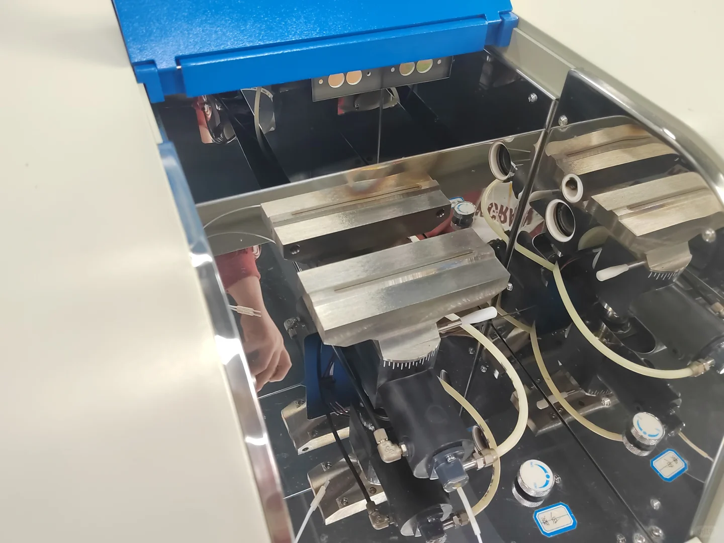 实验室的“火眼金睛”|普析火焰T990