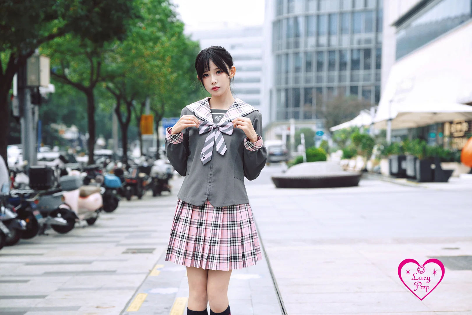 「Lucy Pop」不对称领结~小骷髅♥