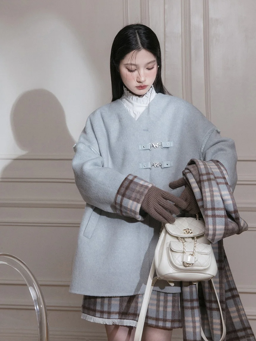 清冷感双面呢外套 选哪个？