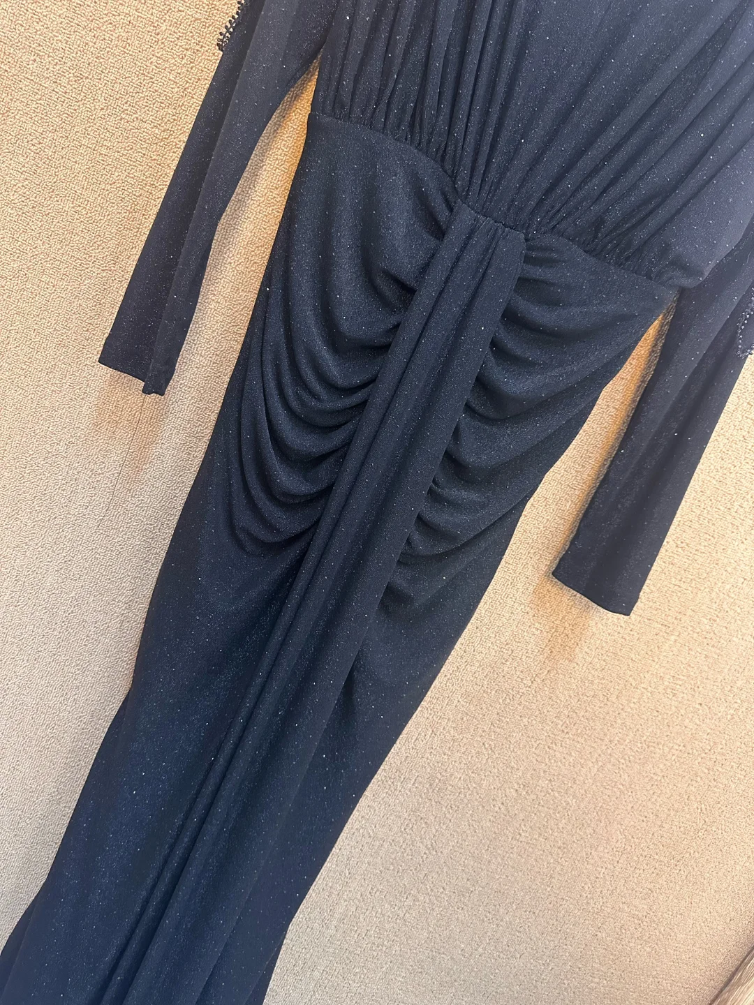 一件高级感爆棚的礼服?