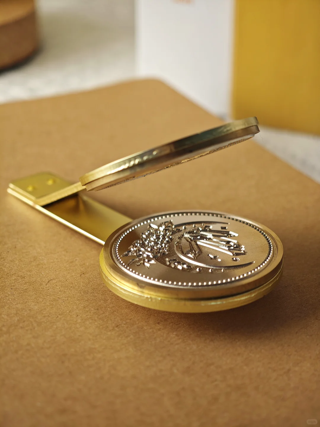 金色压花机?个性化定制