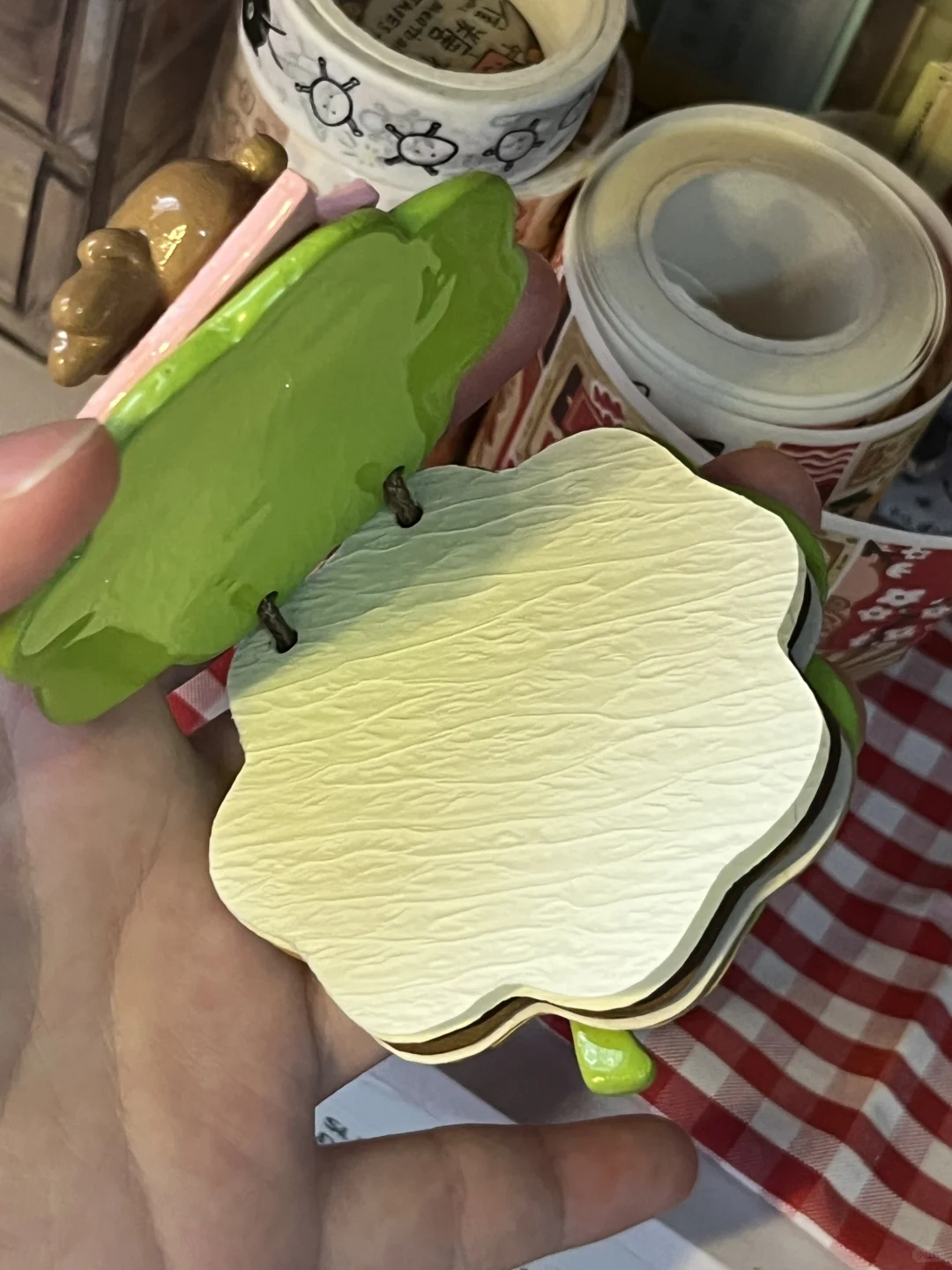 喜欢四叶草和轻松熊的宝宝在哪里 ??‍♀️