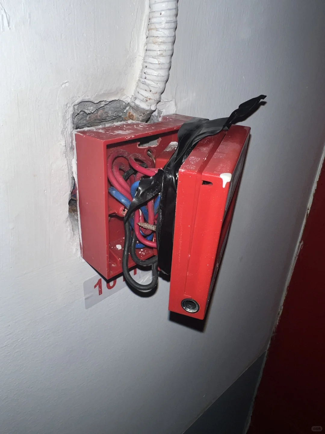 消防维保 手动报警按钮被人为破坏?