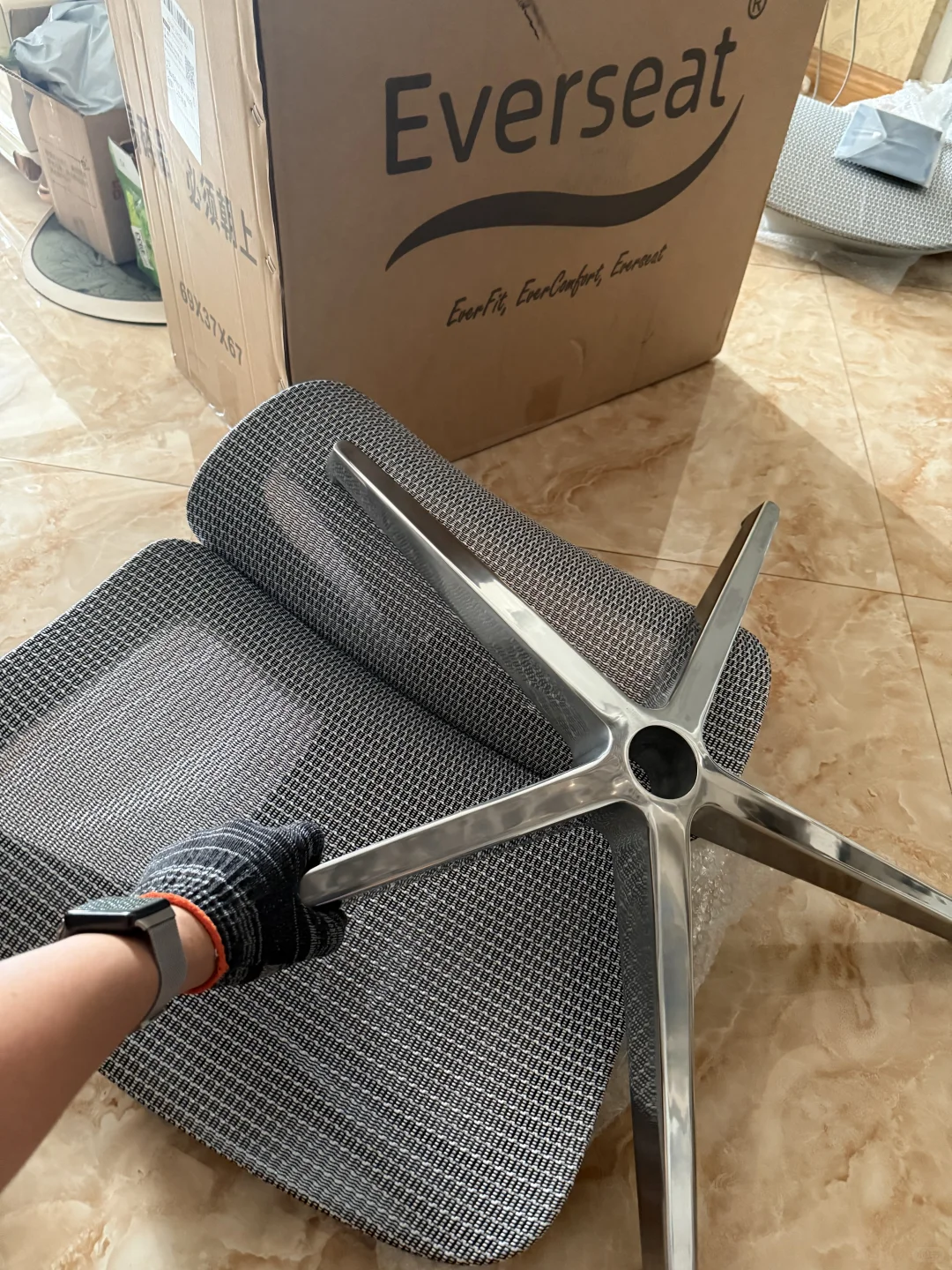 ? 700块买到千元配置！这款人体工学椅真的