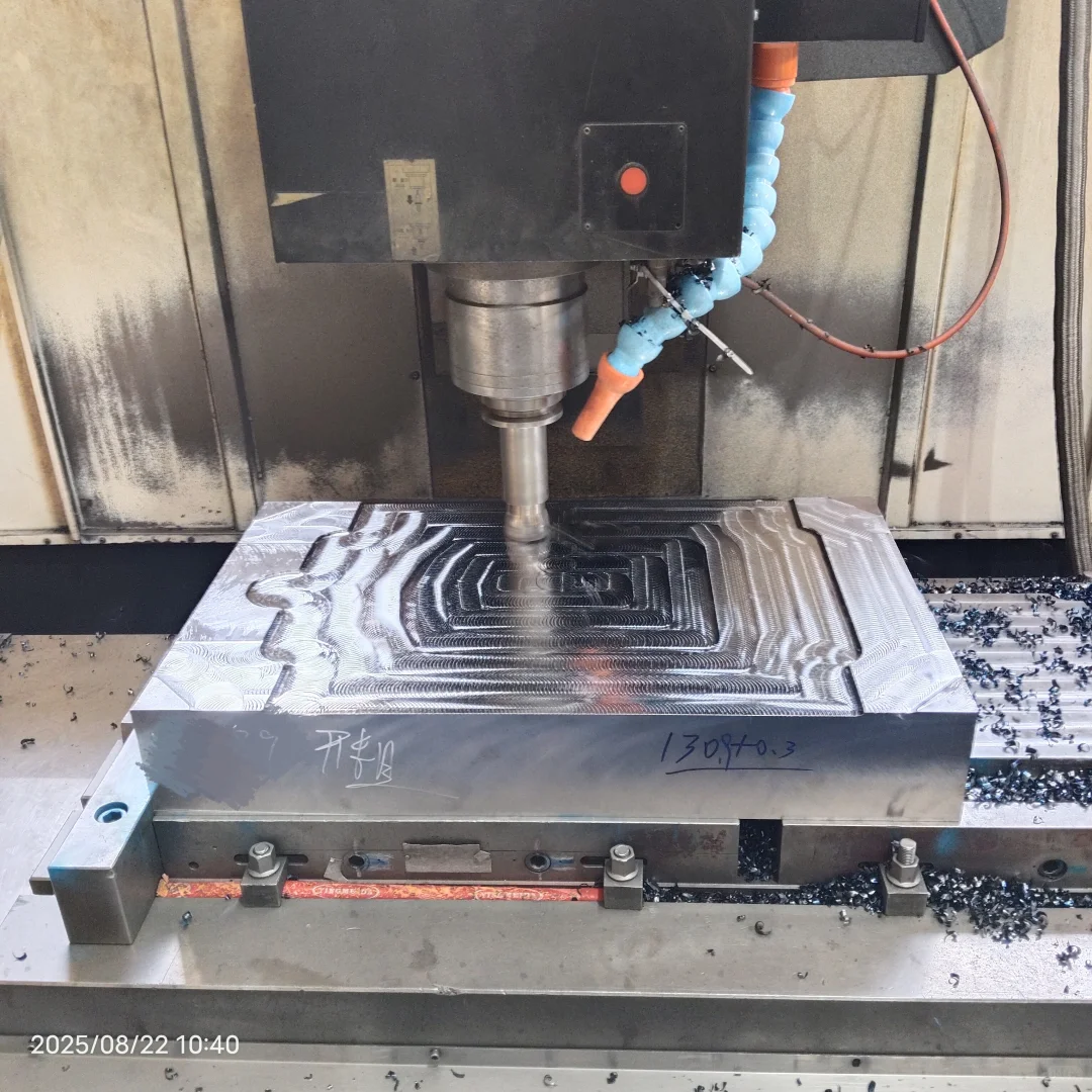 招聘CNC数控铣床操机