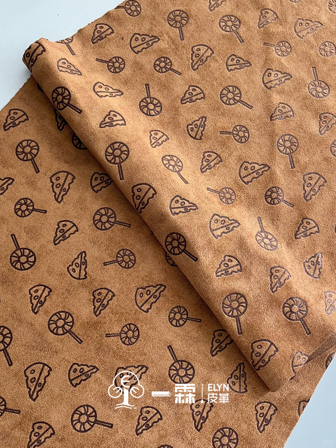 奶酪棒棒糖绒布印花面料，可爱到犯规啦！