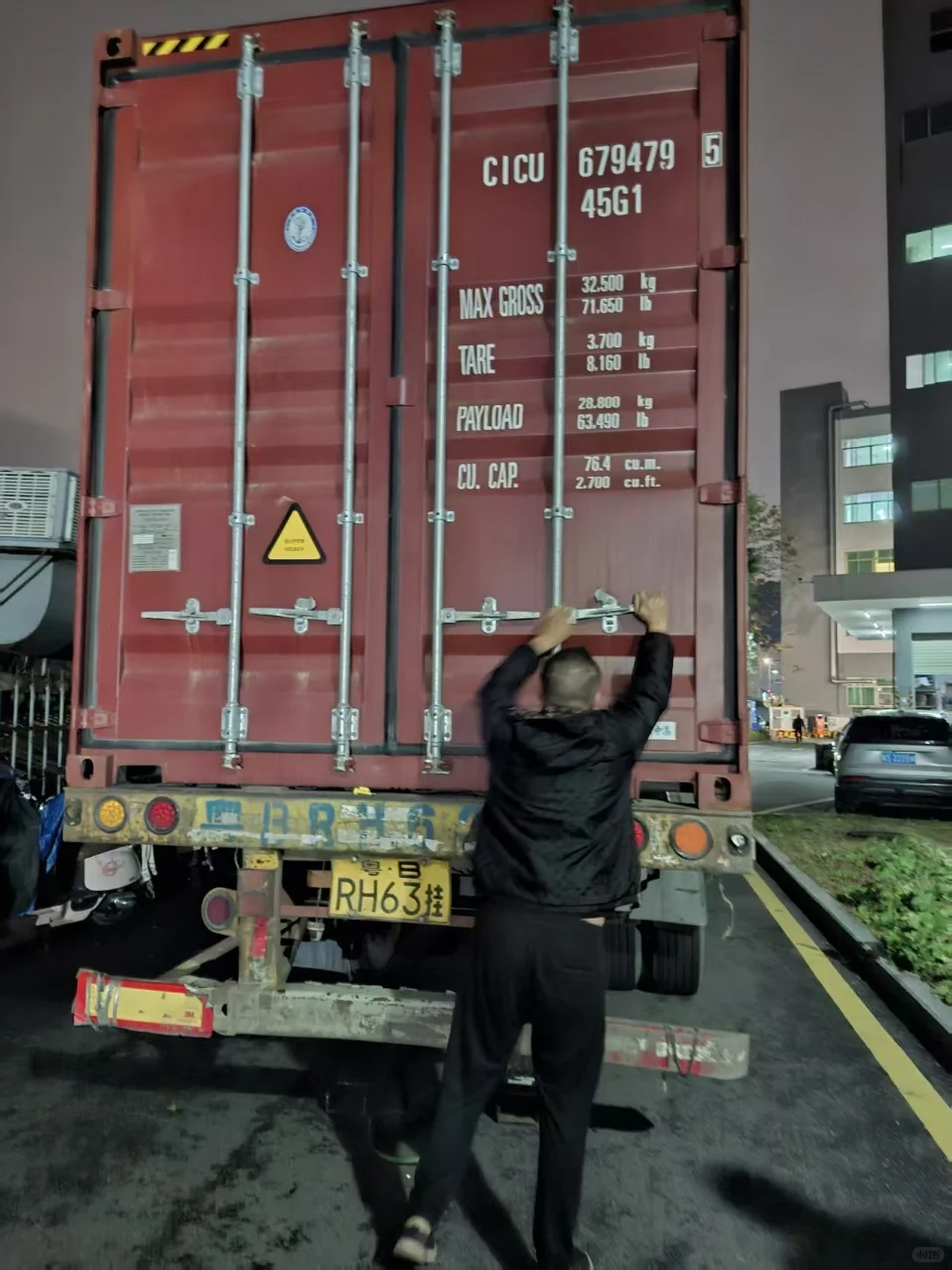 年底了牛马也雄起一回，十万台智能电表出海