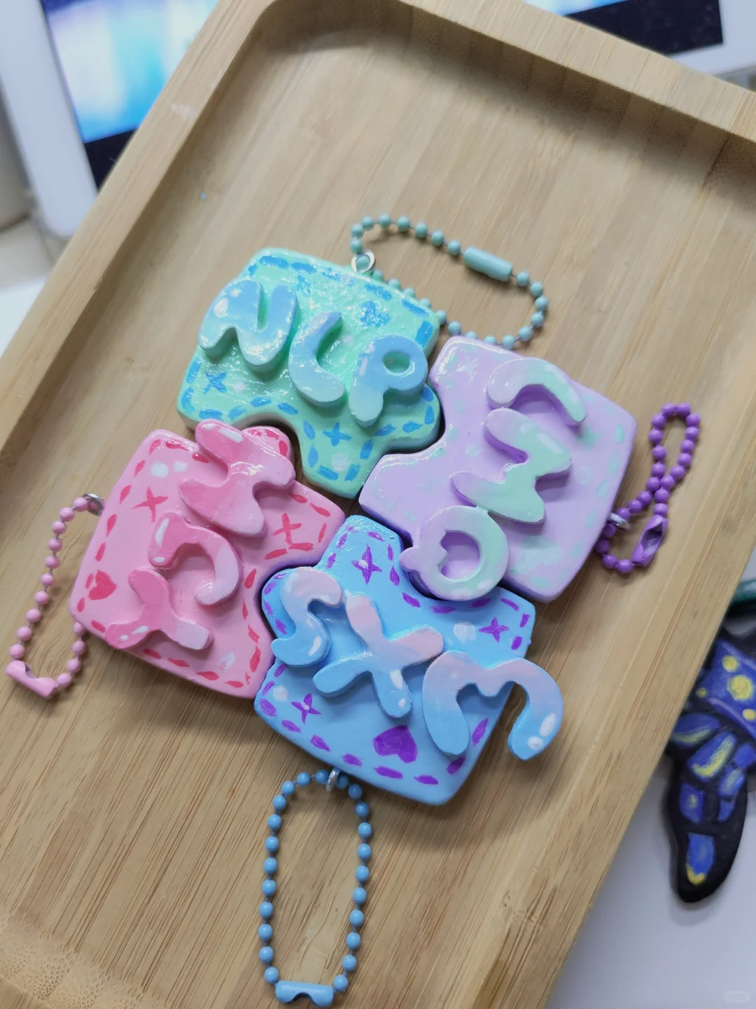粘土拼图挂件 | 把名字做成彩色宇宙?