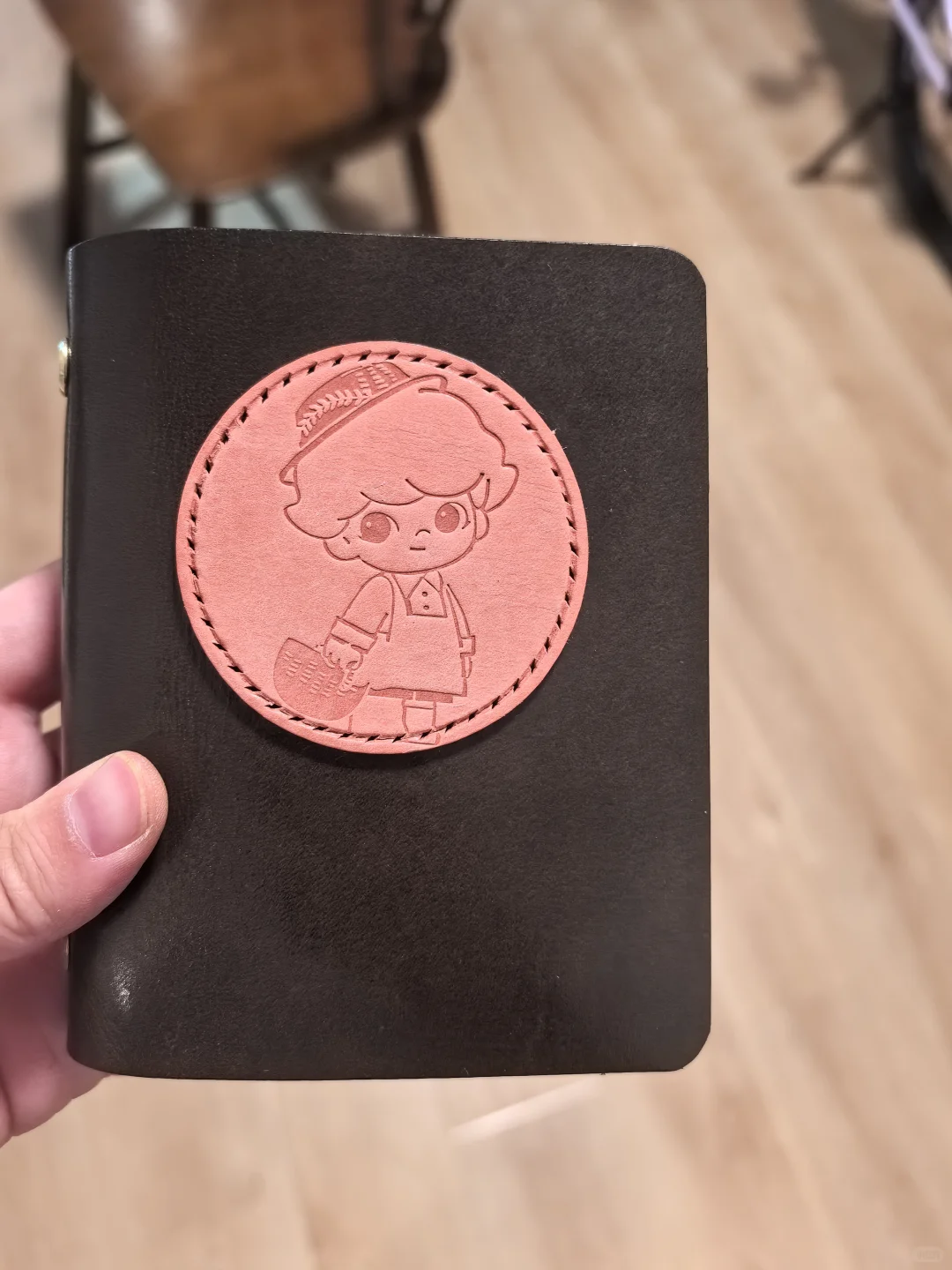 大功告成的时候斩齿伤到了皮面