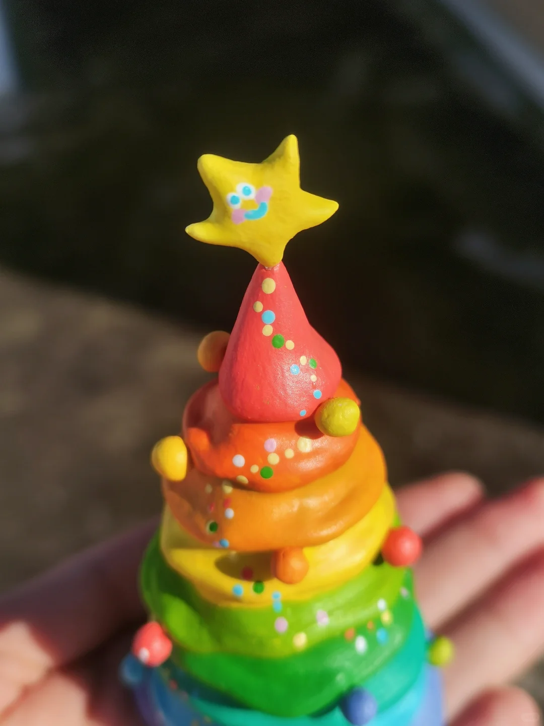 ?会跳舞的星星⭐️留下了一串彩色脚印