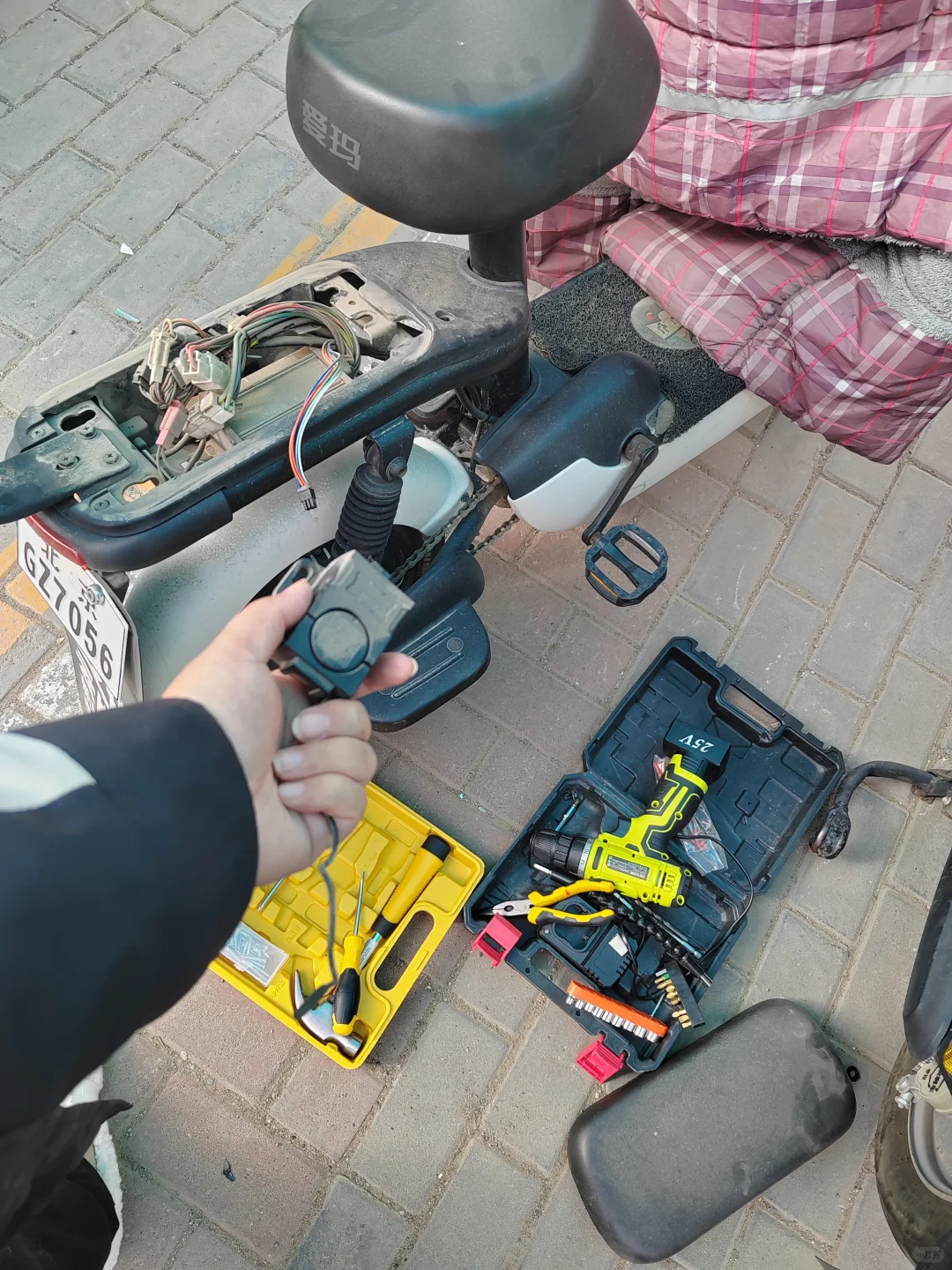 电动车遥控器失灵