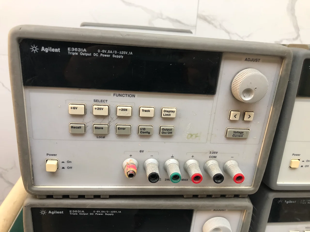 Agilent安捷伦E3631A稳压直流电源