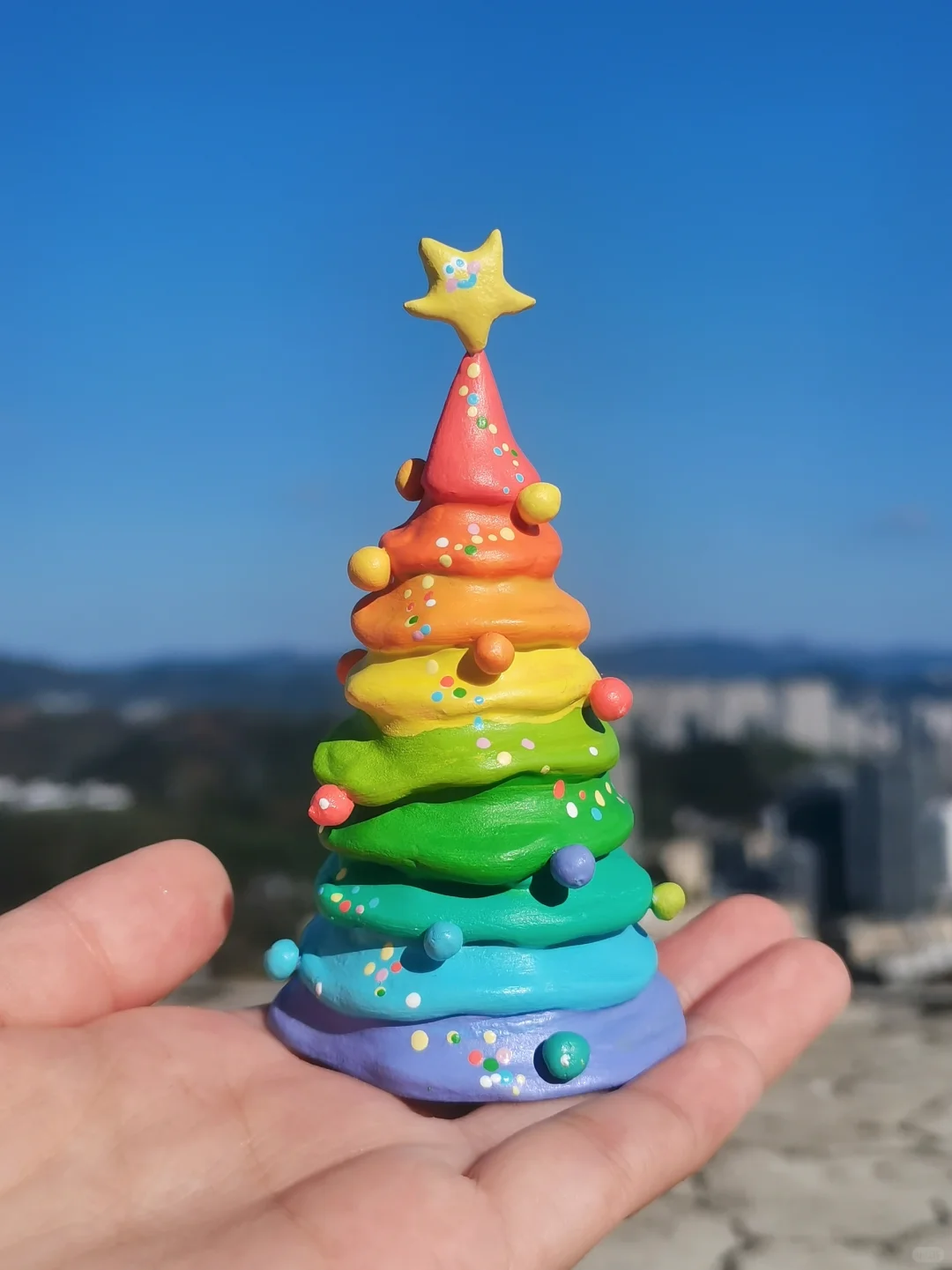 ?会跳舞的星星⭐️留下了一串彩色脚印