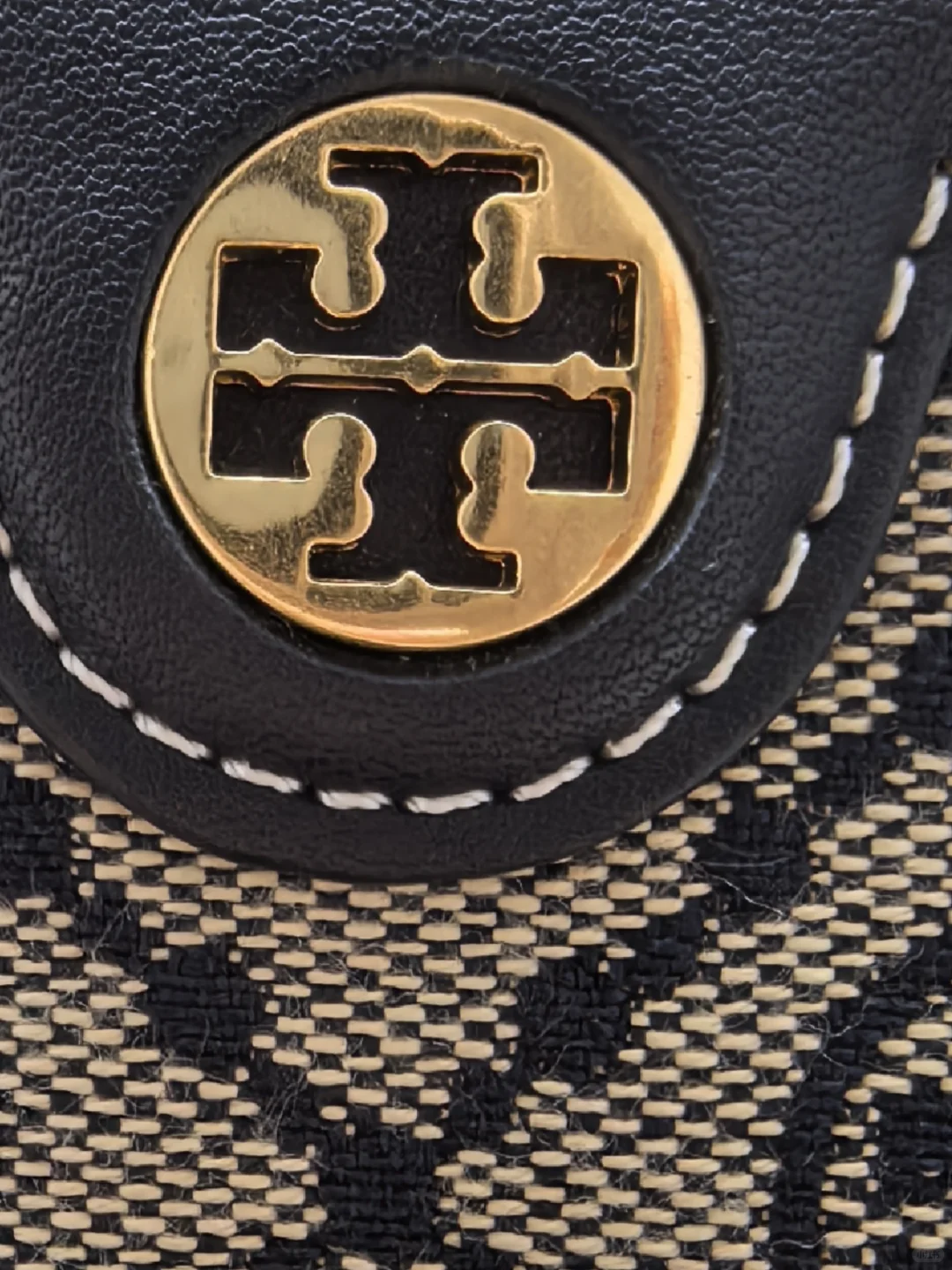 Tory Burch托特包?30秒辨别真假