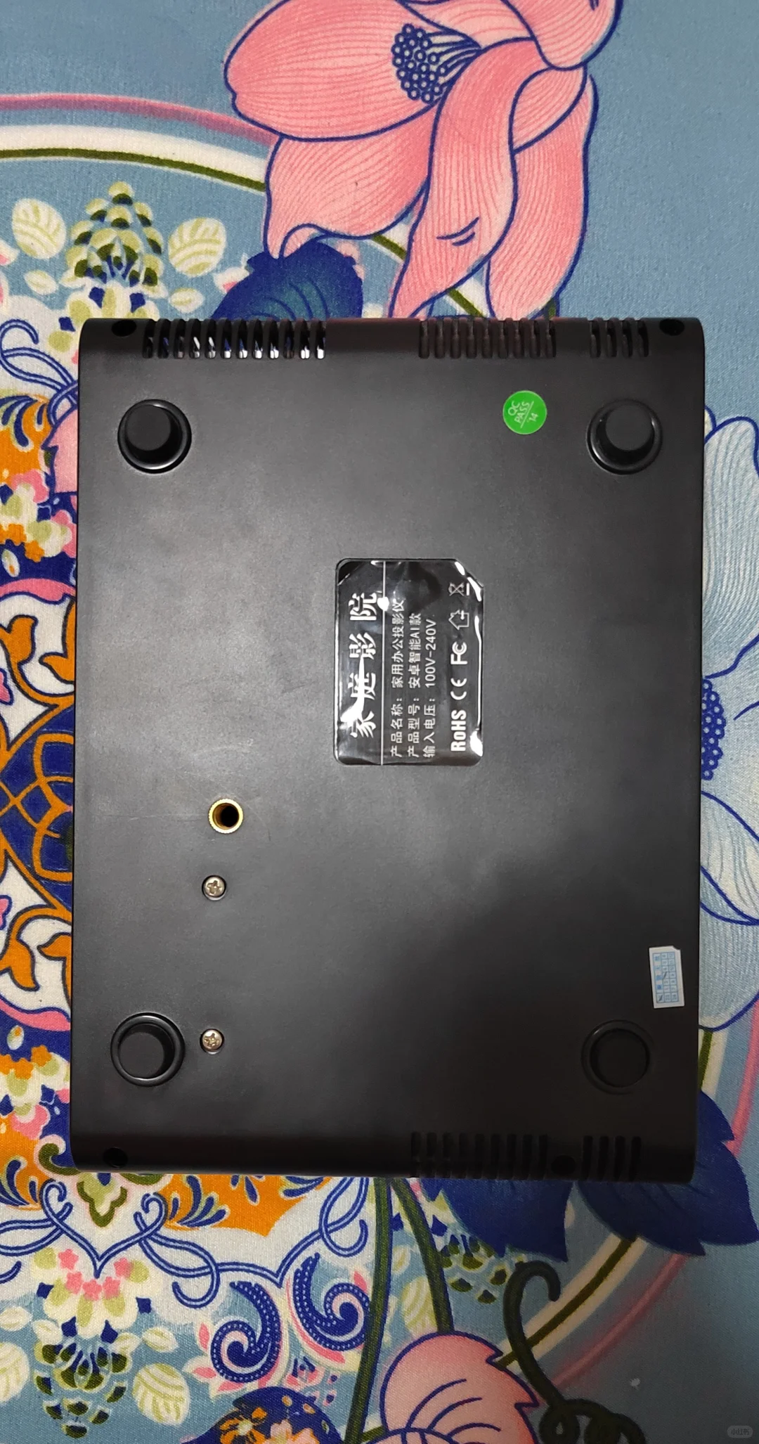 投影仪，特价出