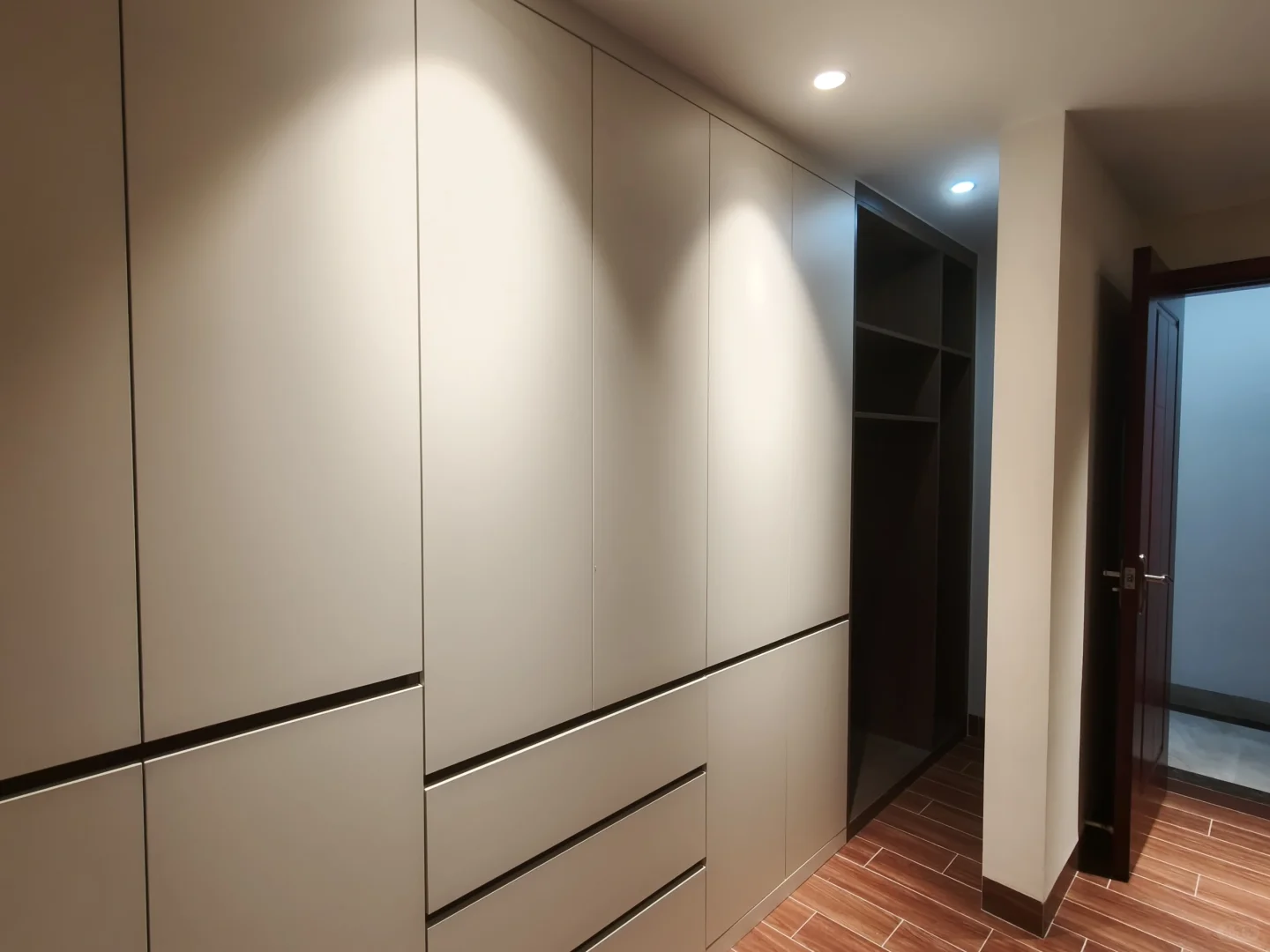 定制衣柜 豪赌成功！