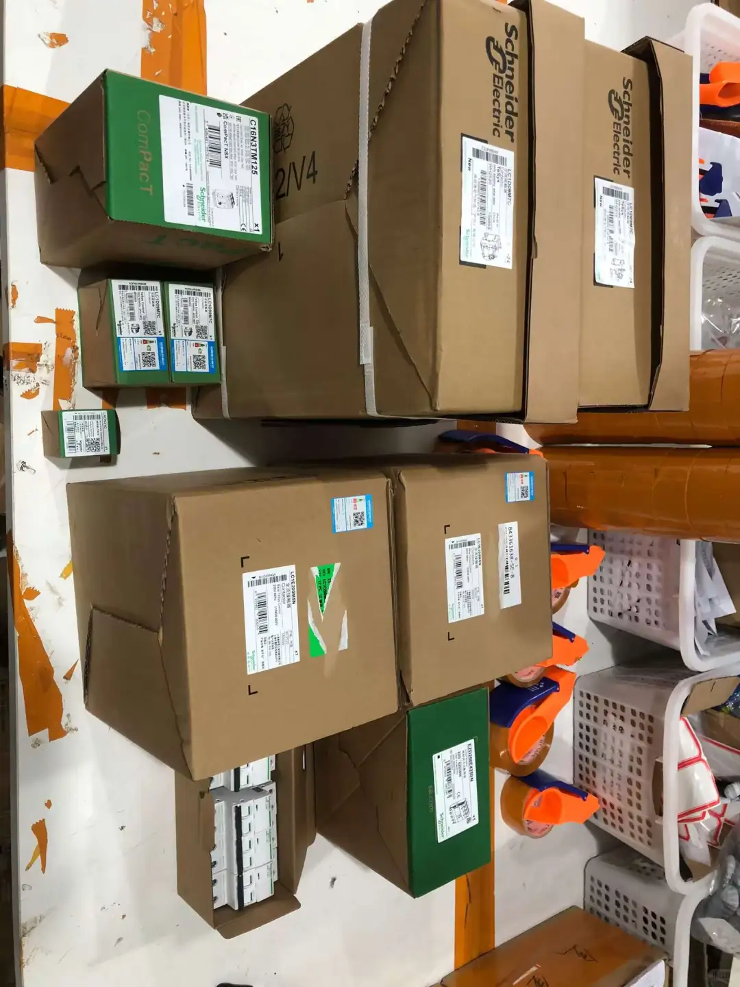 施耐德新鲜出货?