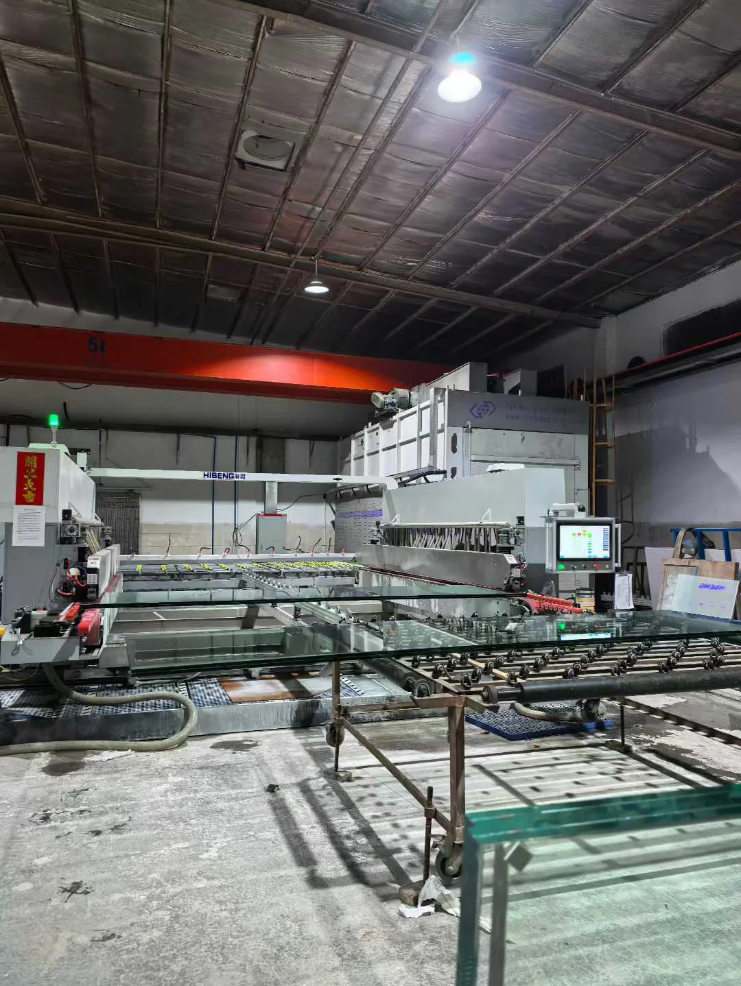 15+15超白/白玻夹胶玻璃，夹后磨边更光滑