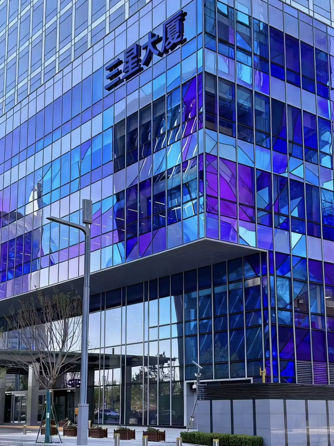 北京地标「换肤」计划：给玻璃幕墙加点颜色