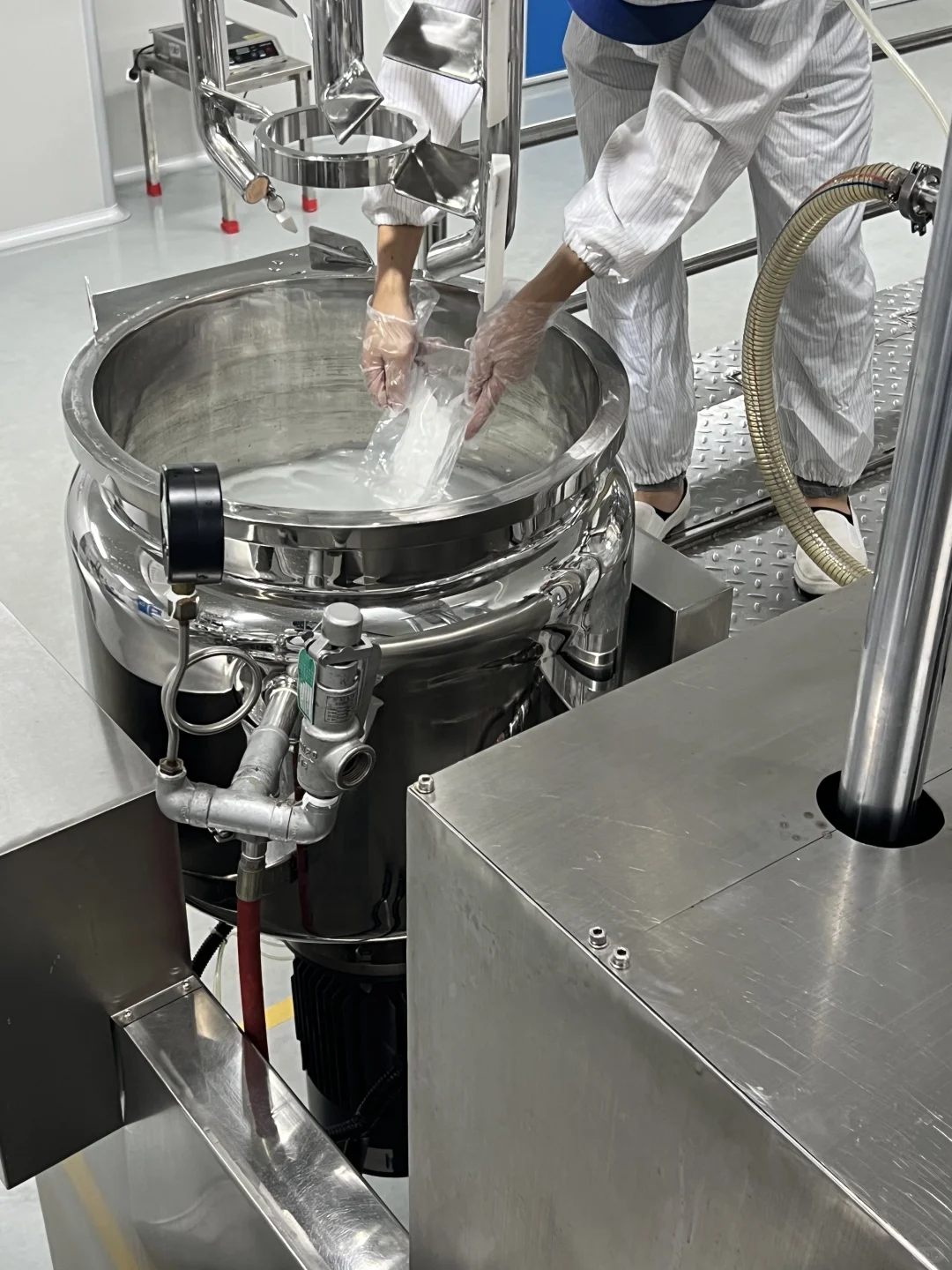 做化妆品就像做菜