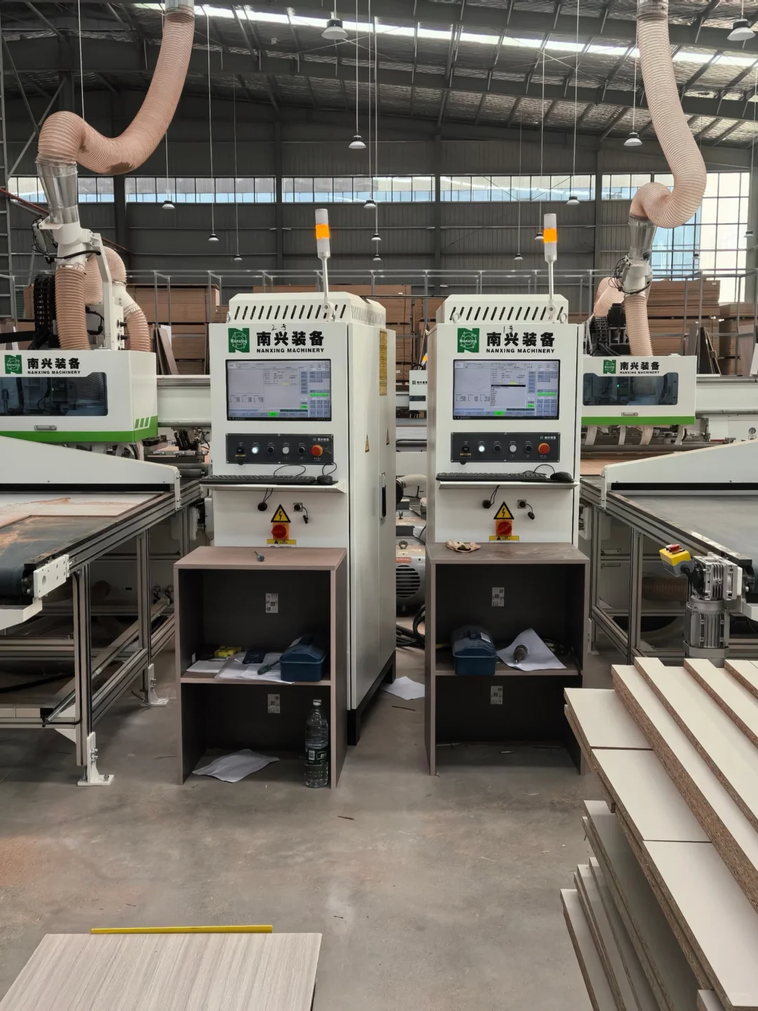 全屋定制工厂:品质工艺背后的技术与匠心