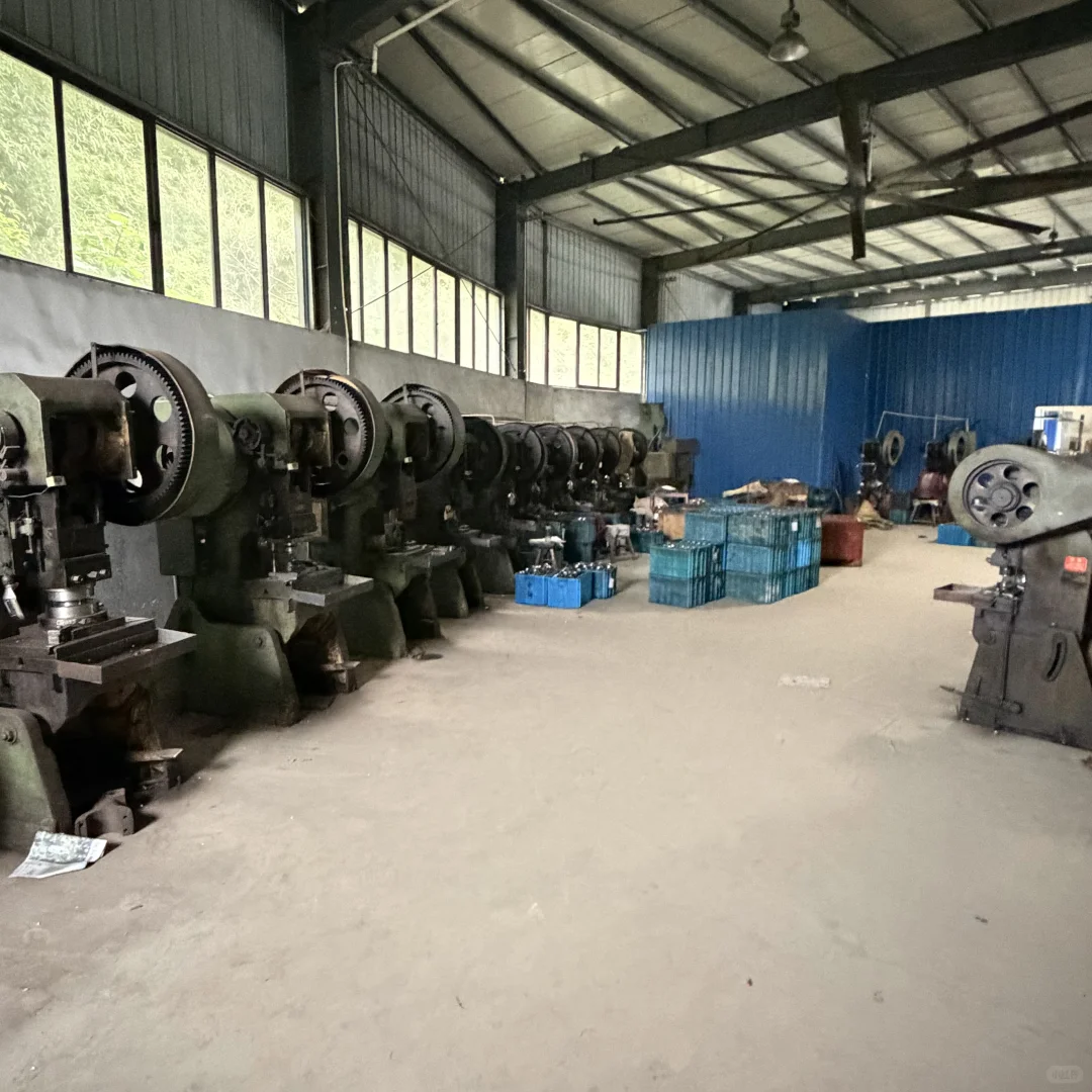 杭州萧山中海轴架厂五金冲压加工！