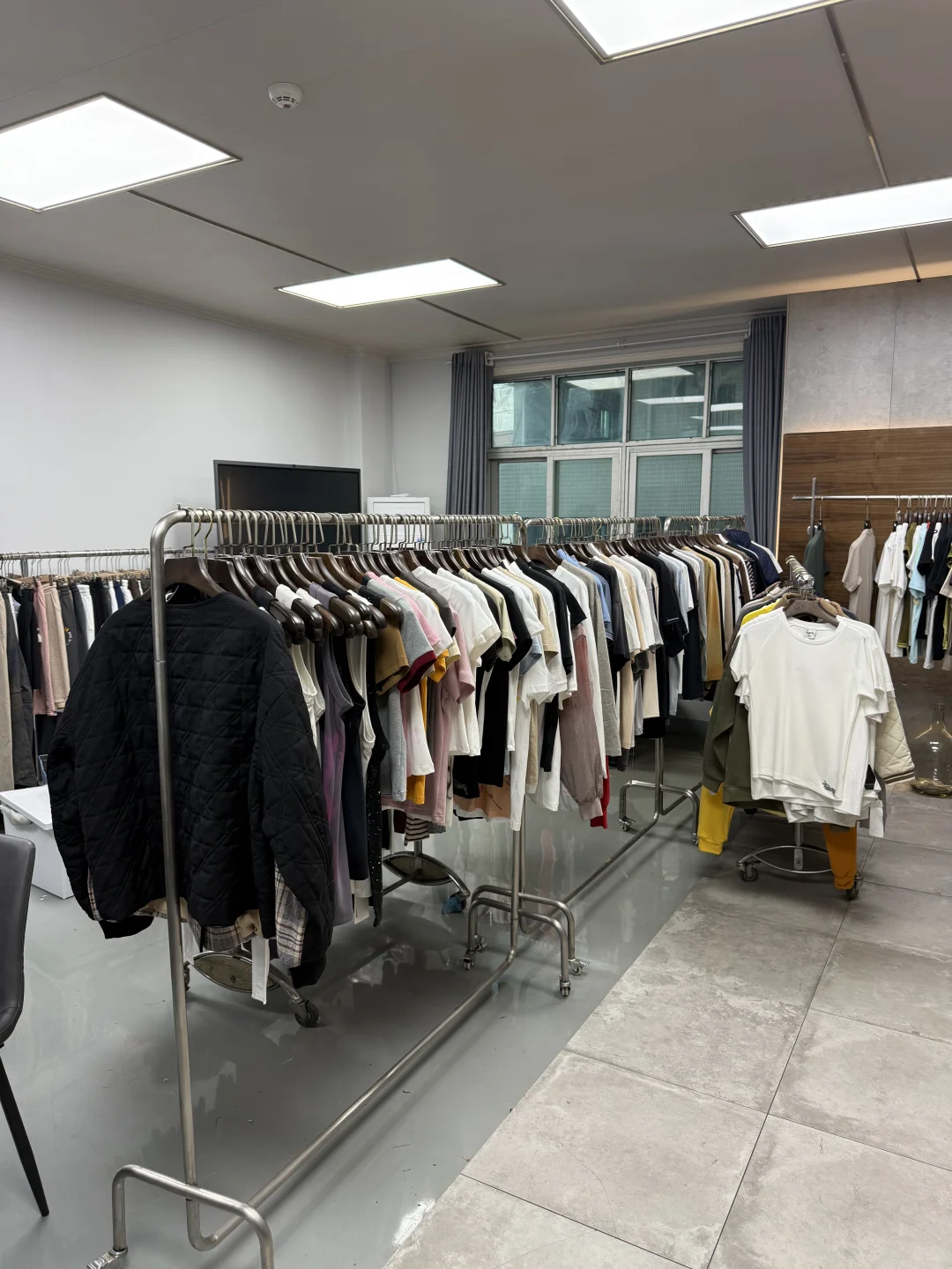 找服装加工厂一定要实地考察！