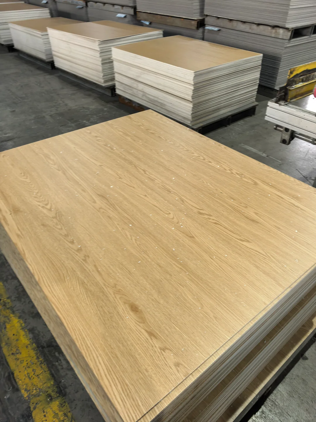 工厂大揭秘?今天带你们直击spc地板工厂