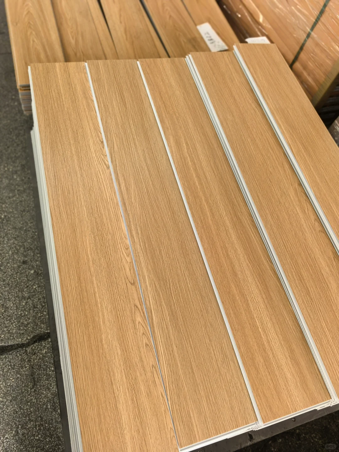 工厂大揭秘?今天带你们直击spc地板工厂