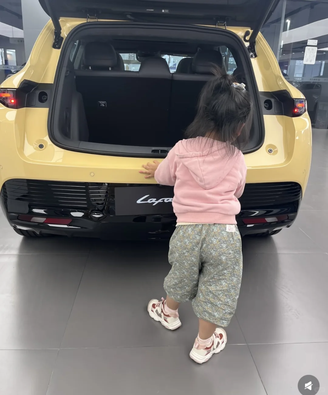 “电动高尔夫”-零跑新车Lafa5致敬高尔夫GTI