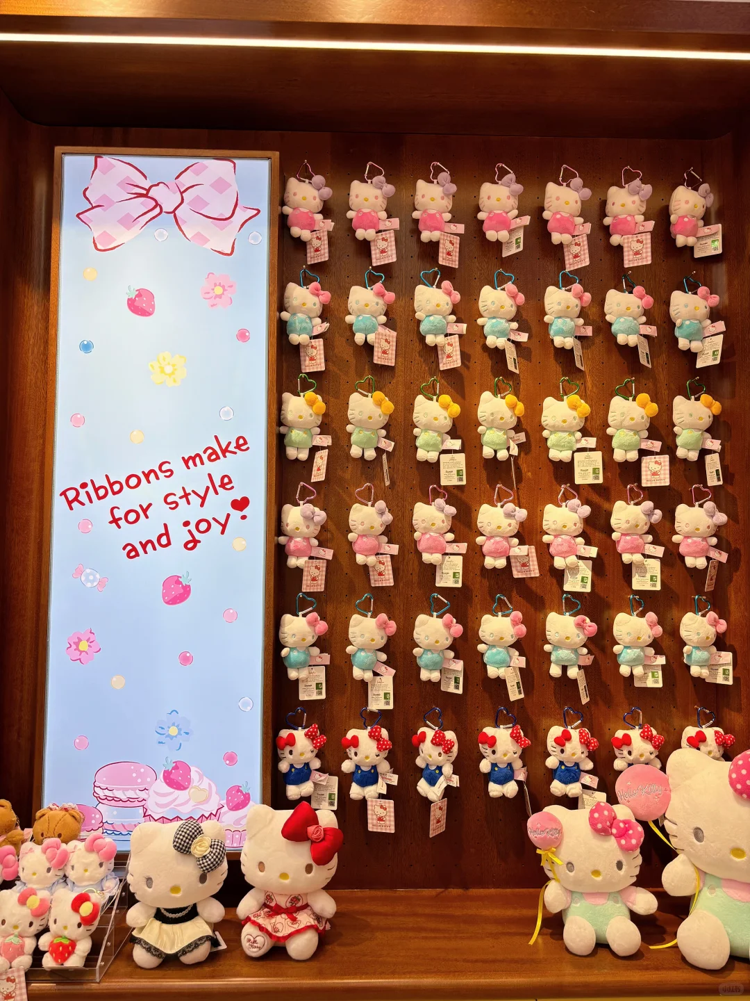 ?谁还不知道义乌有全店正版Hello Kitty啊