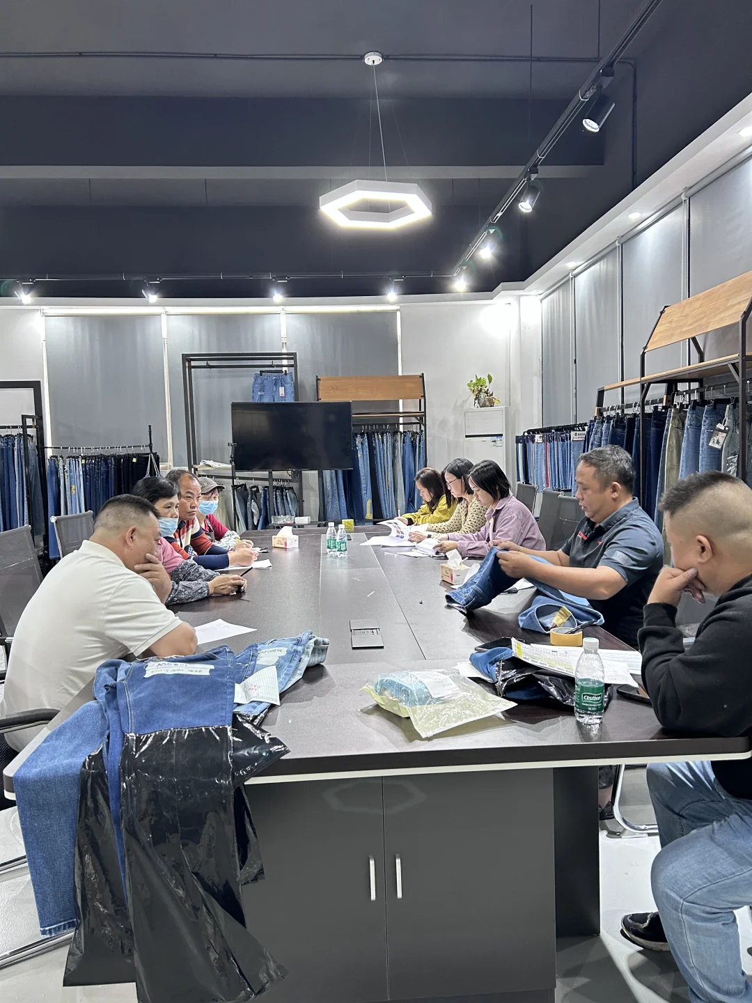 04女大继承3000平工厂第4天……