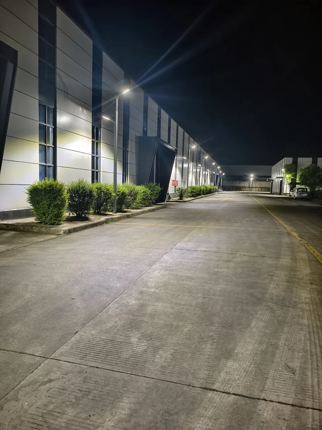 凌晨四点的工厂，致敬每一位努力生活的人