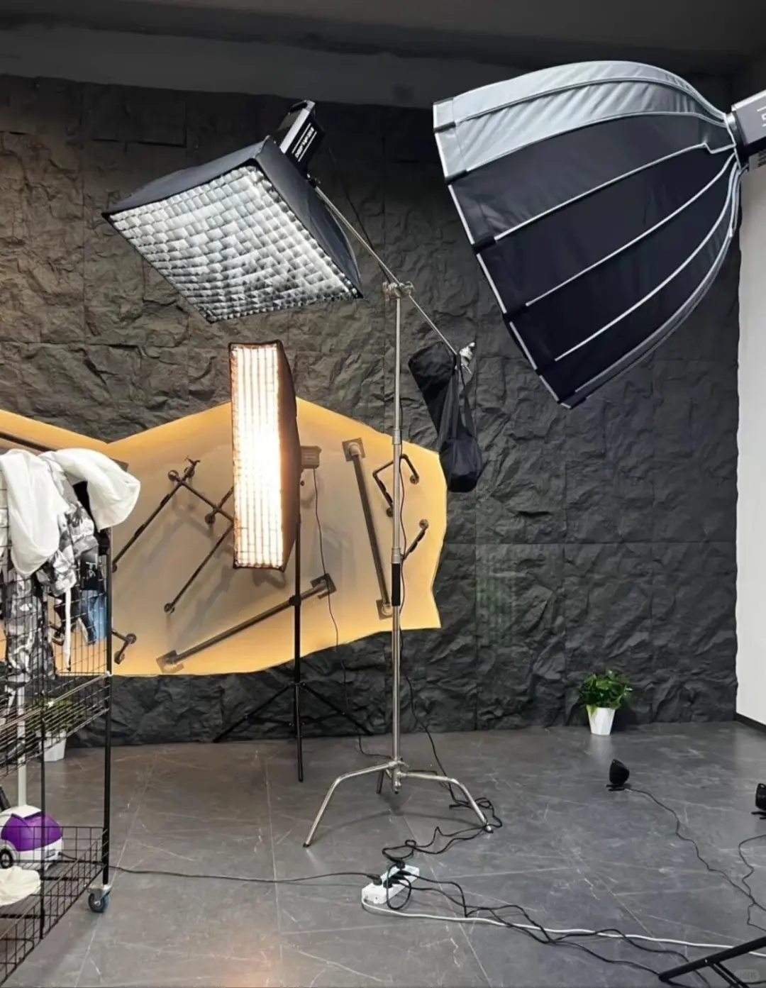 在常熟租一套直播设备只需几百元?