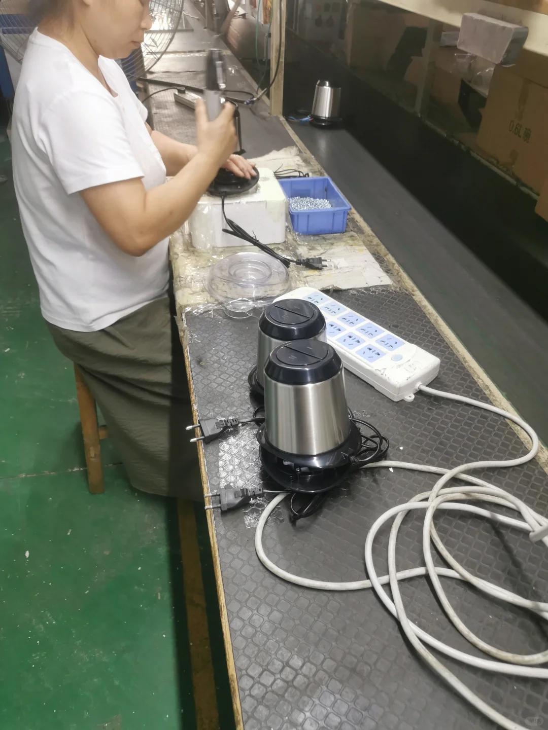 绞肉机流水线生产中