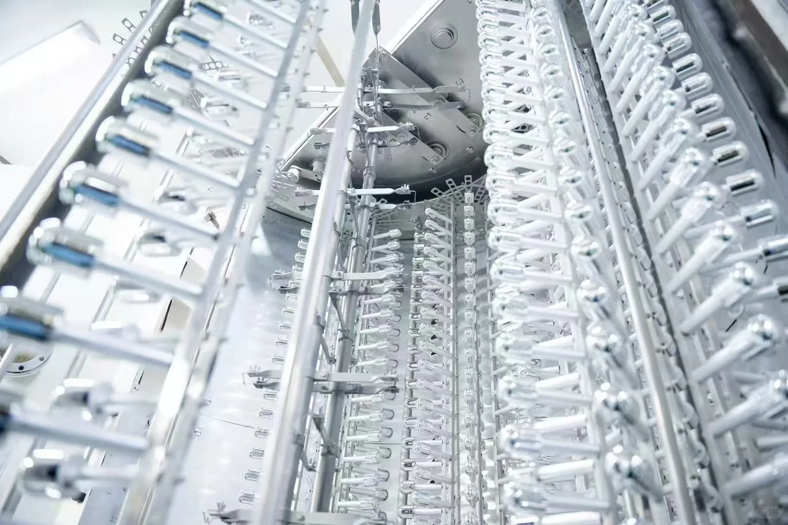 这么干净的工厂照片，你爱了吗?