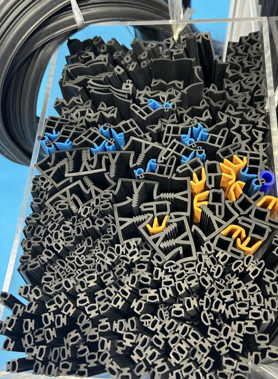 佛山新浩天塑胶制品有限公司