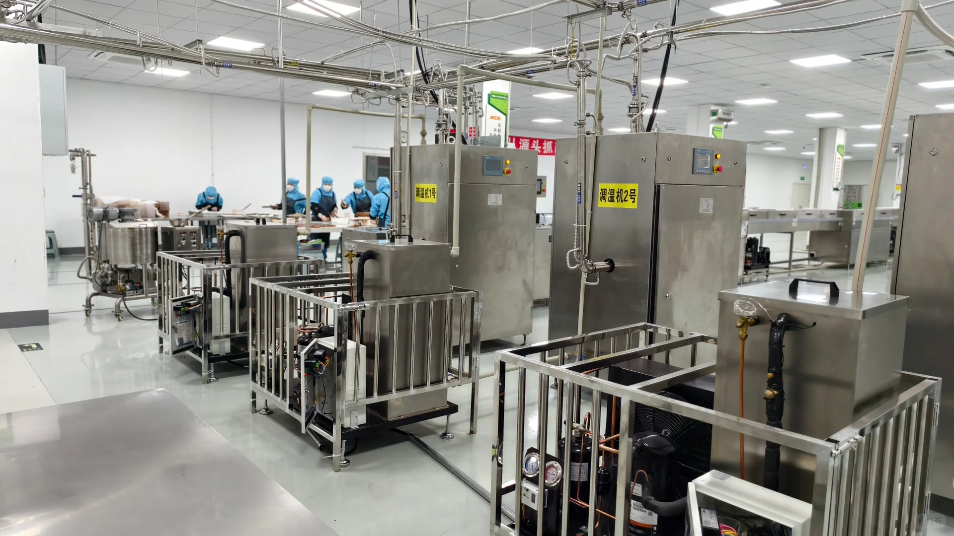 今天下车间，巧克力工厂忙碌的一天