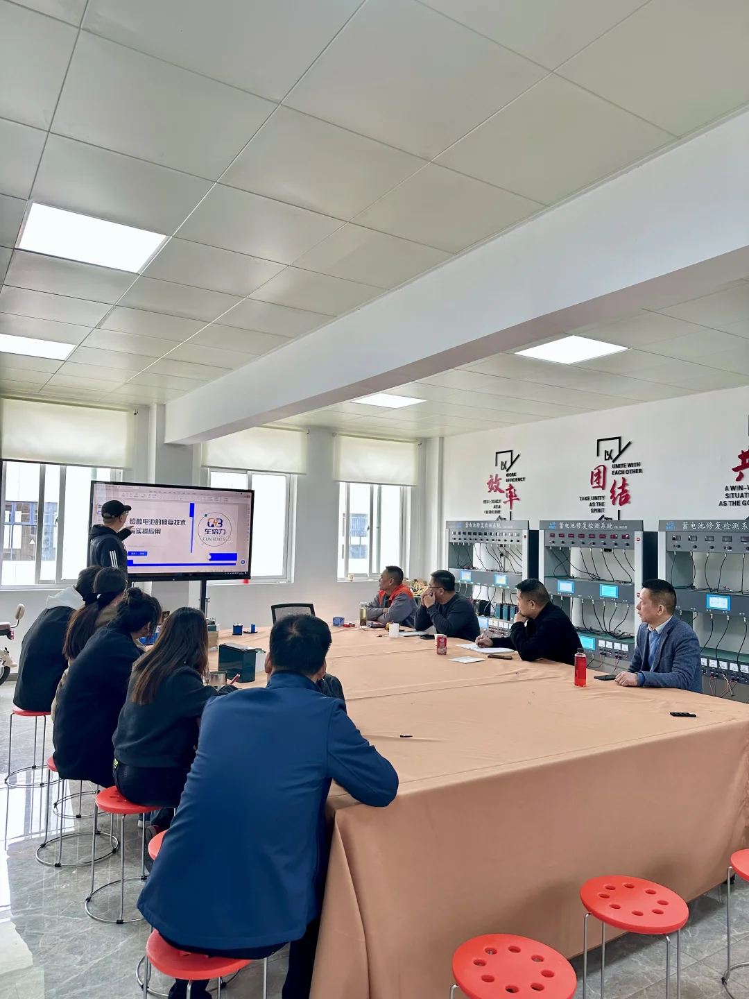 湖北专业电瓶修复设备,车倍力是否值得选择