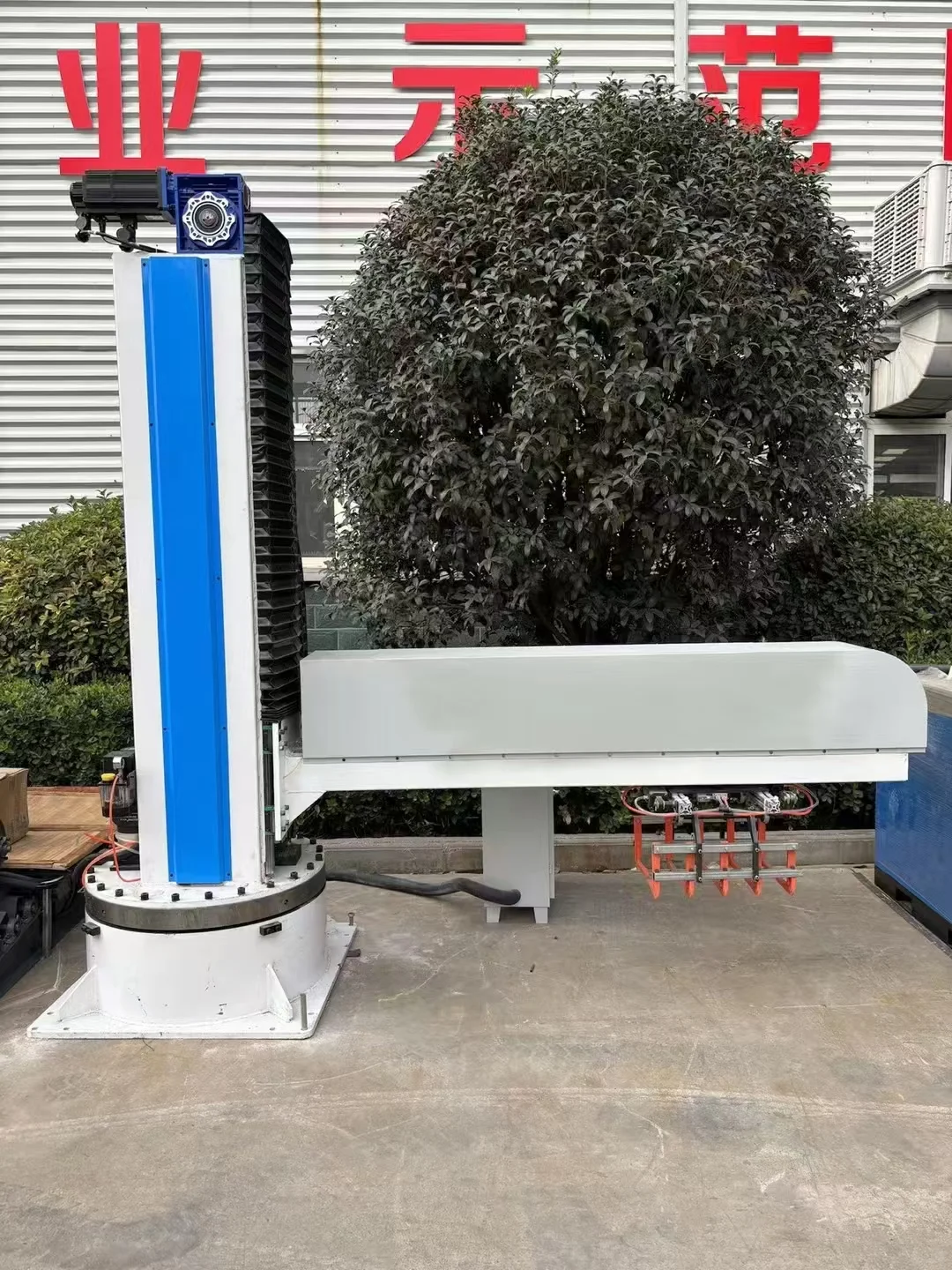 一排排霸气外露，一排排蓄势待发，等你