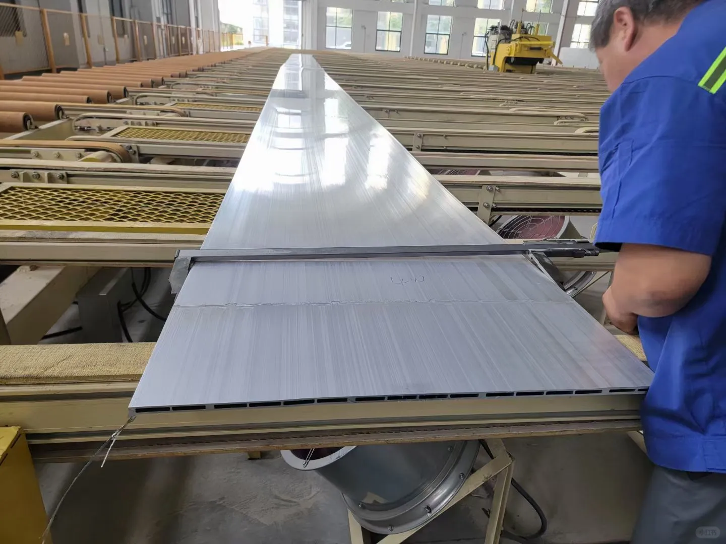 电池托盘储能底板