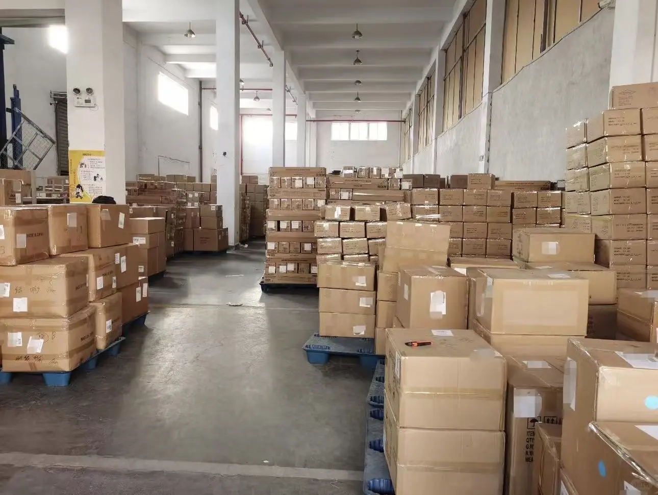 中国到越南物流专线双清包税派送到门DDP