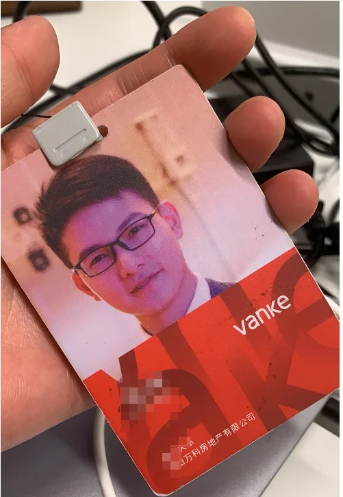 万科十年老兵,居然转行做直播了
