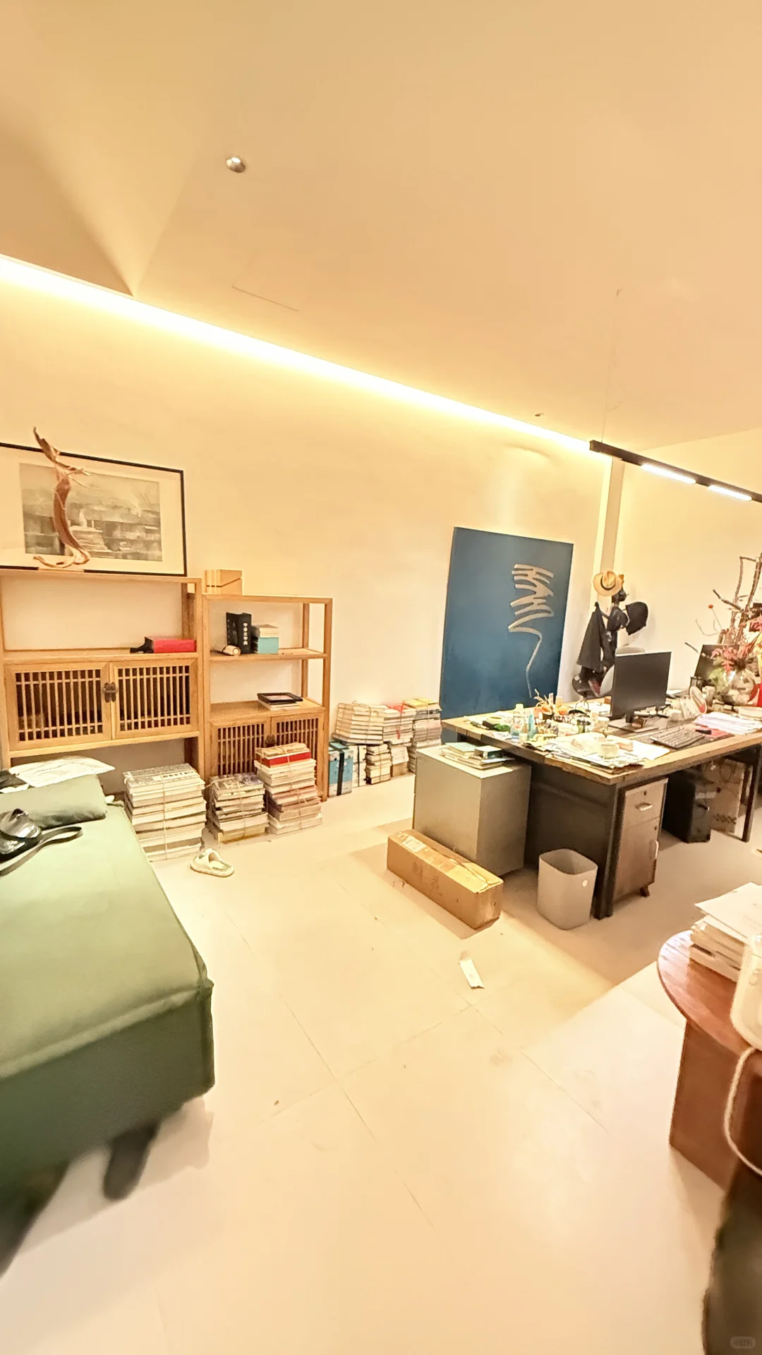杭州服装创意园1楼带院子220/400平?发货