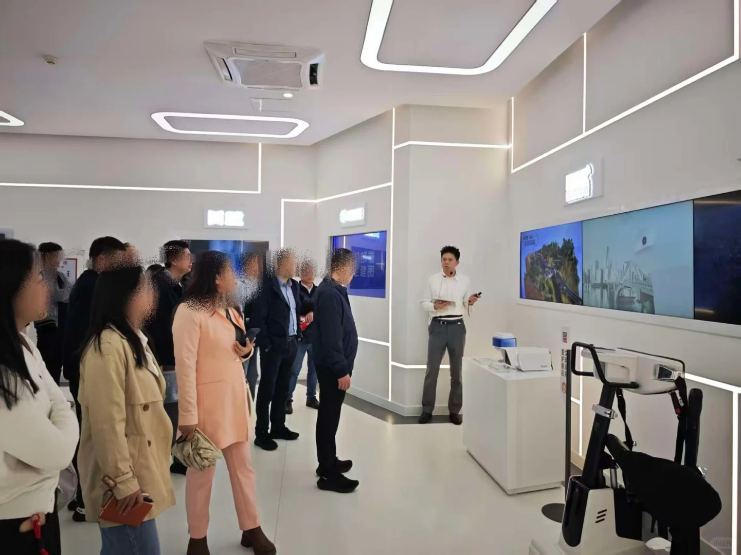 走进杭州人工智能小镇展厅